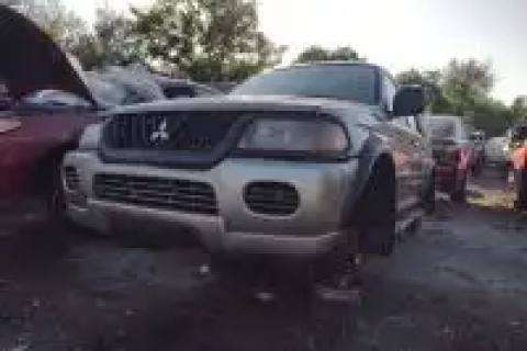 Photo of 2003 Mitsubishi Montero Sport