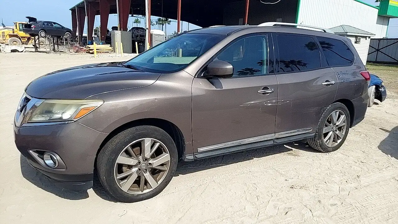 Photo of 2013 Nissan Pathfinder