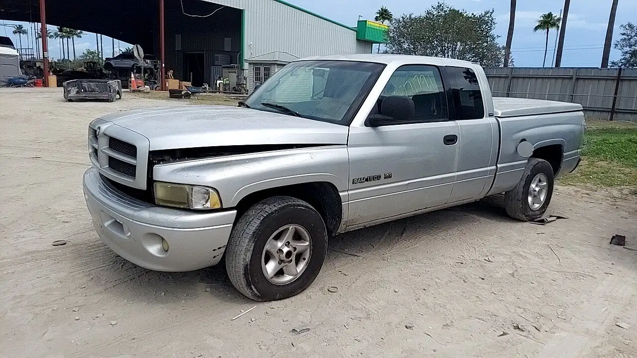 Photo of 2001 Dodge Ram 1500