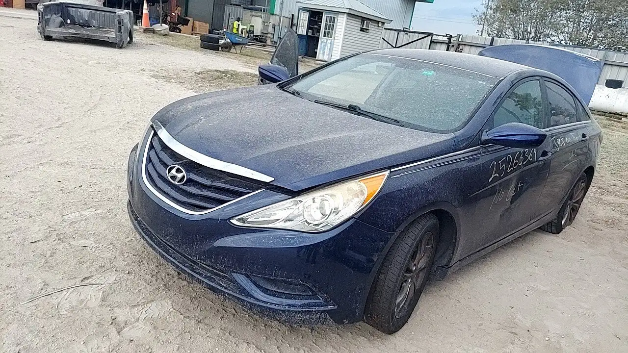 Photo of 2011 Hyundai Sonata