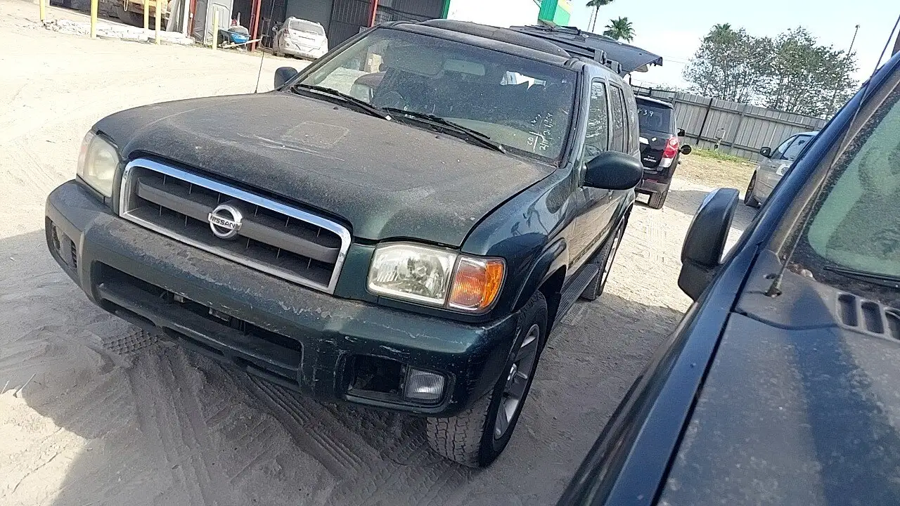 Photo of 2002 Nissan Pathfinder