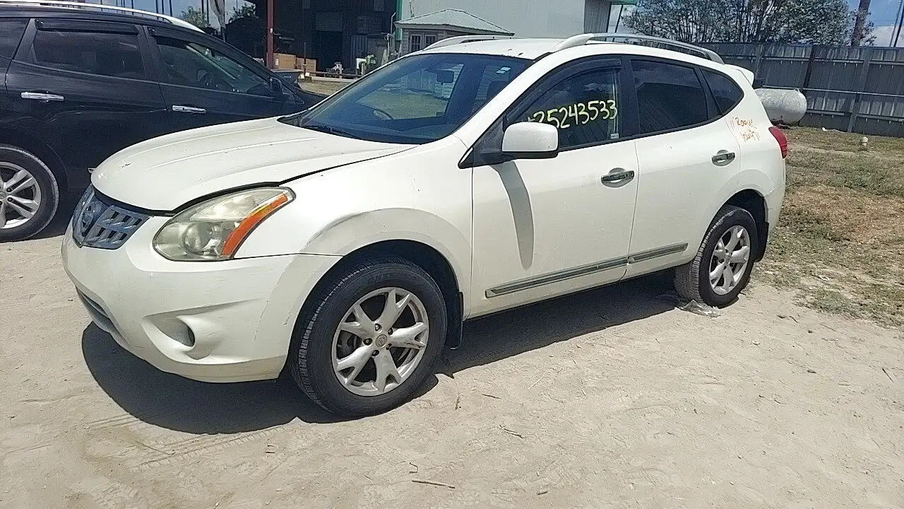 Photo of 2011 Nissan Rogue
