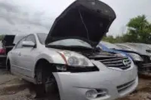 Photo of 2011 Nissan Altima