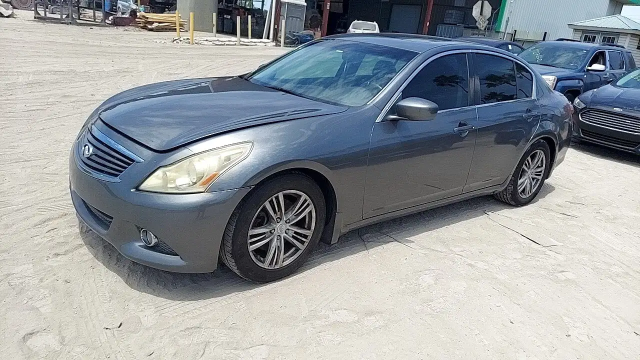 Photo of 2013 Infiniti G37