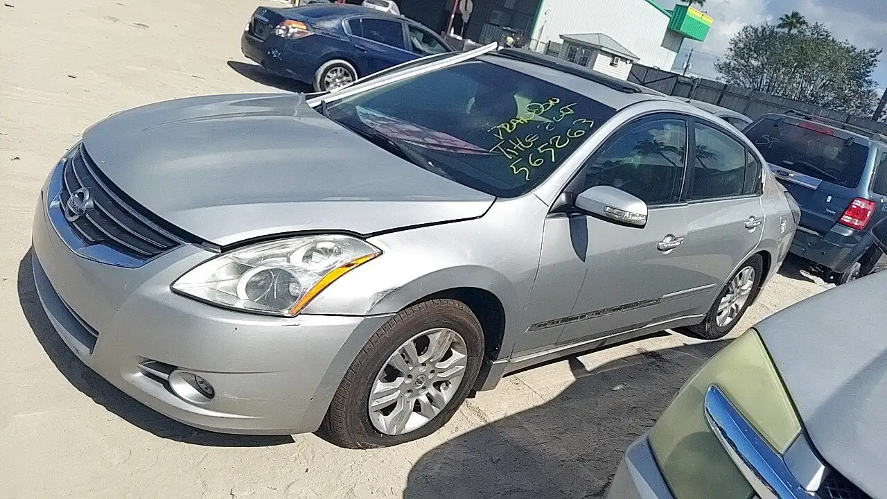 Photo of 2012 Nissan Altima