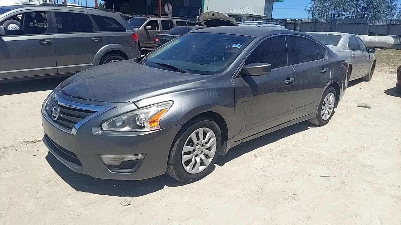Photo of 2015 Nissan Altima