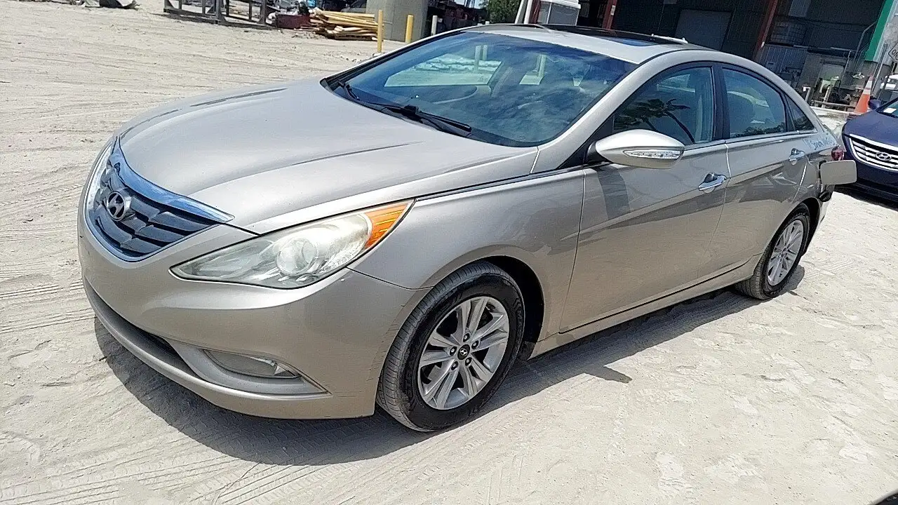 Photo of 2011 Hyundai Sonata