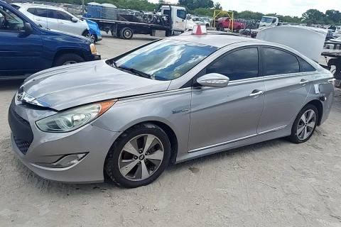 Photo of 2011 Hyundai Sonata