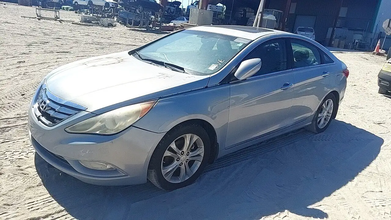 Photo of 2011 Hyundai Sonata