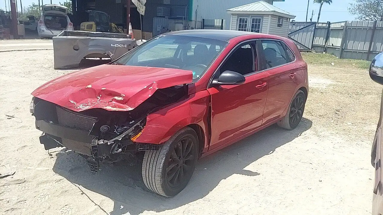 Photo of 2018 Hyundai Elantra Gt