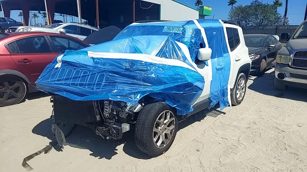 Photo of 2017 Jeep Renegade