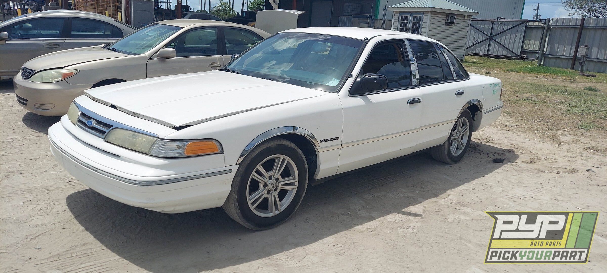 Photo of 1995 Ford Crown Victoria
