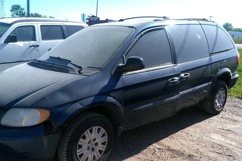 Photo of 2002 Chrysler Town & Country