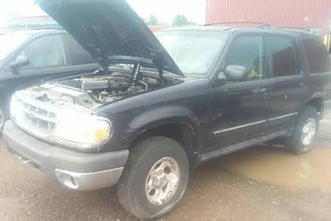 Photo of 1999 Ford Explorer