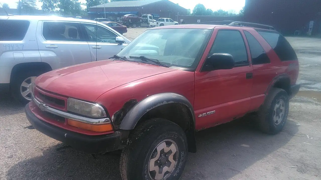 Photo of 2000 Chevrolet Blazer