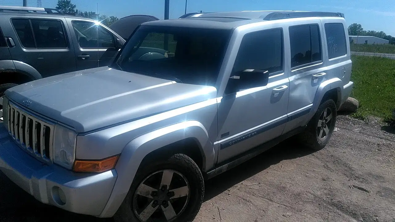 Photo of 2007 Jeep Commander