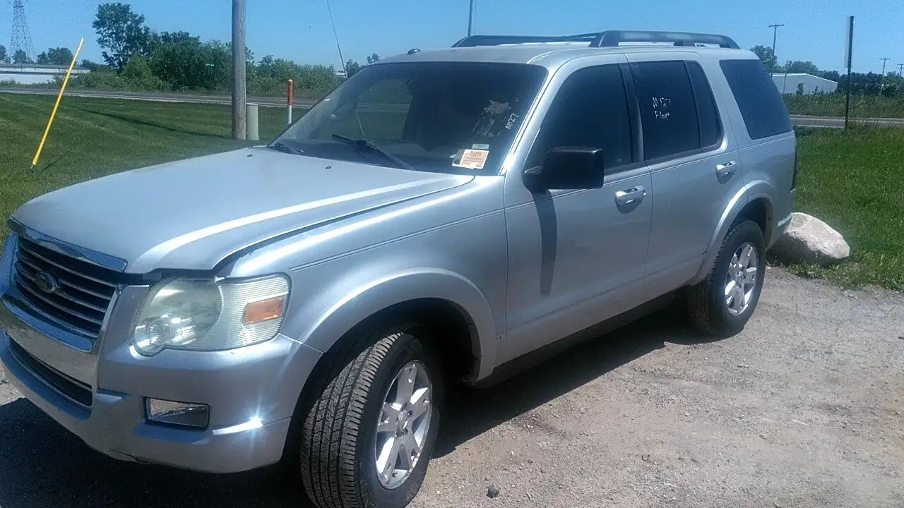 Photo of 2010 Ford Explorer