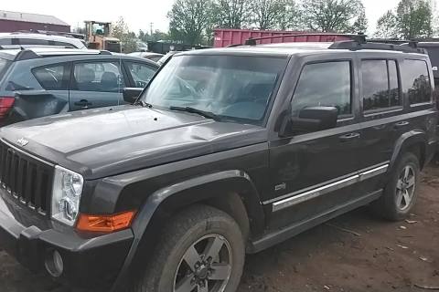 Photo of 2006 Jeep Commander