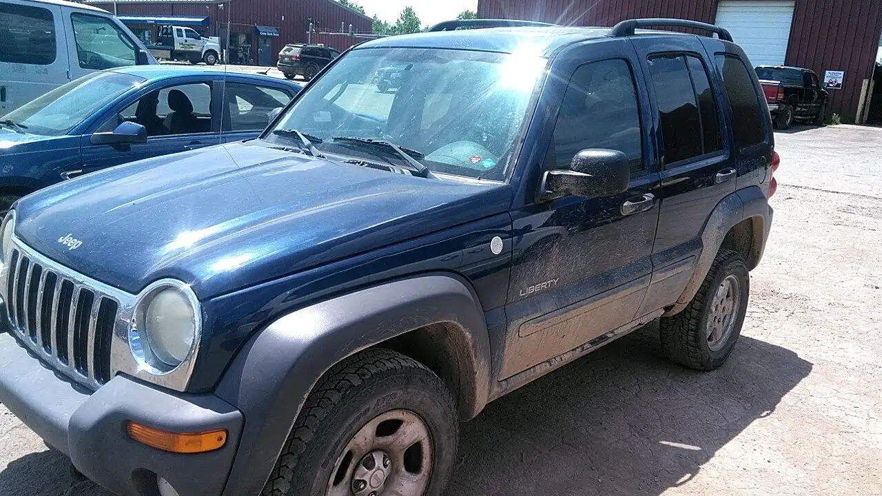 Photo of 2004 Jeep Liberty