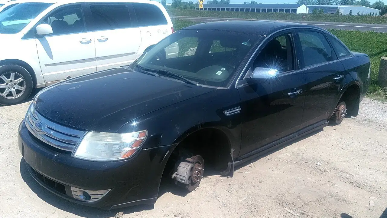 Photo of 2008 Ford Taurus