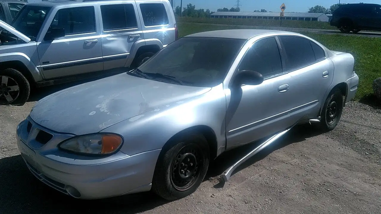 Photo of 2004 Pontiac Grand Am