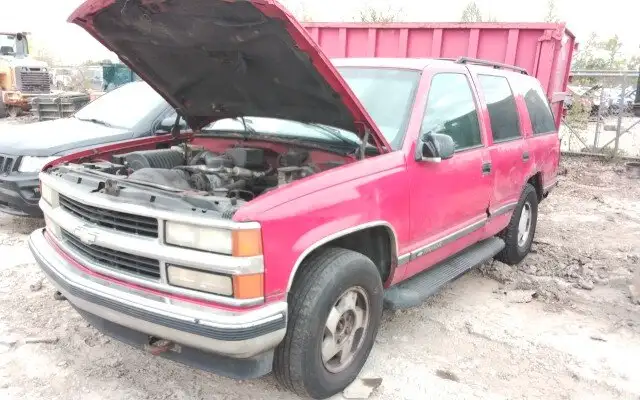 Photo of 1999 Chevrolet Tahoe