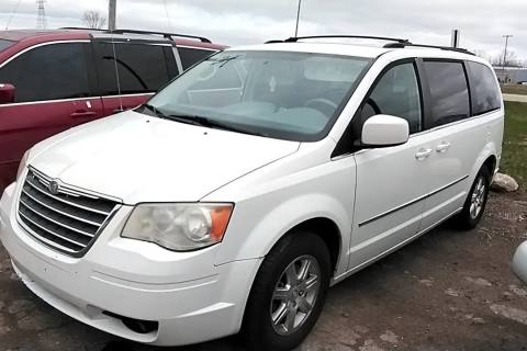 Photo of 2009 Chrysler Town & Country