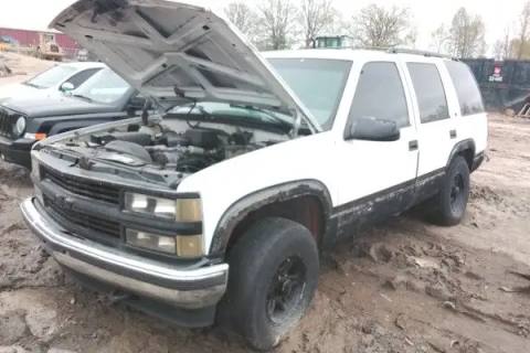 Photo of 1999 Chevrolet Tahoe