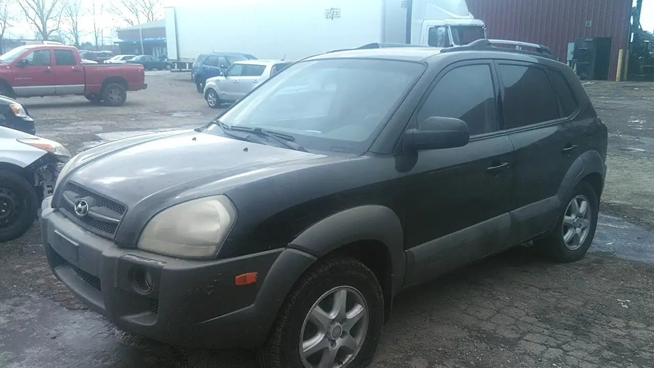 Photo of 2005 Hyundai Tucson