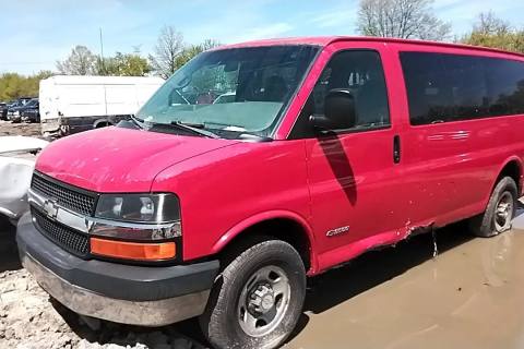 Photo of 2005 Chevrolet Express 3500