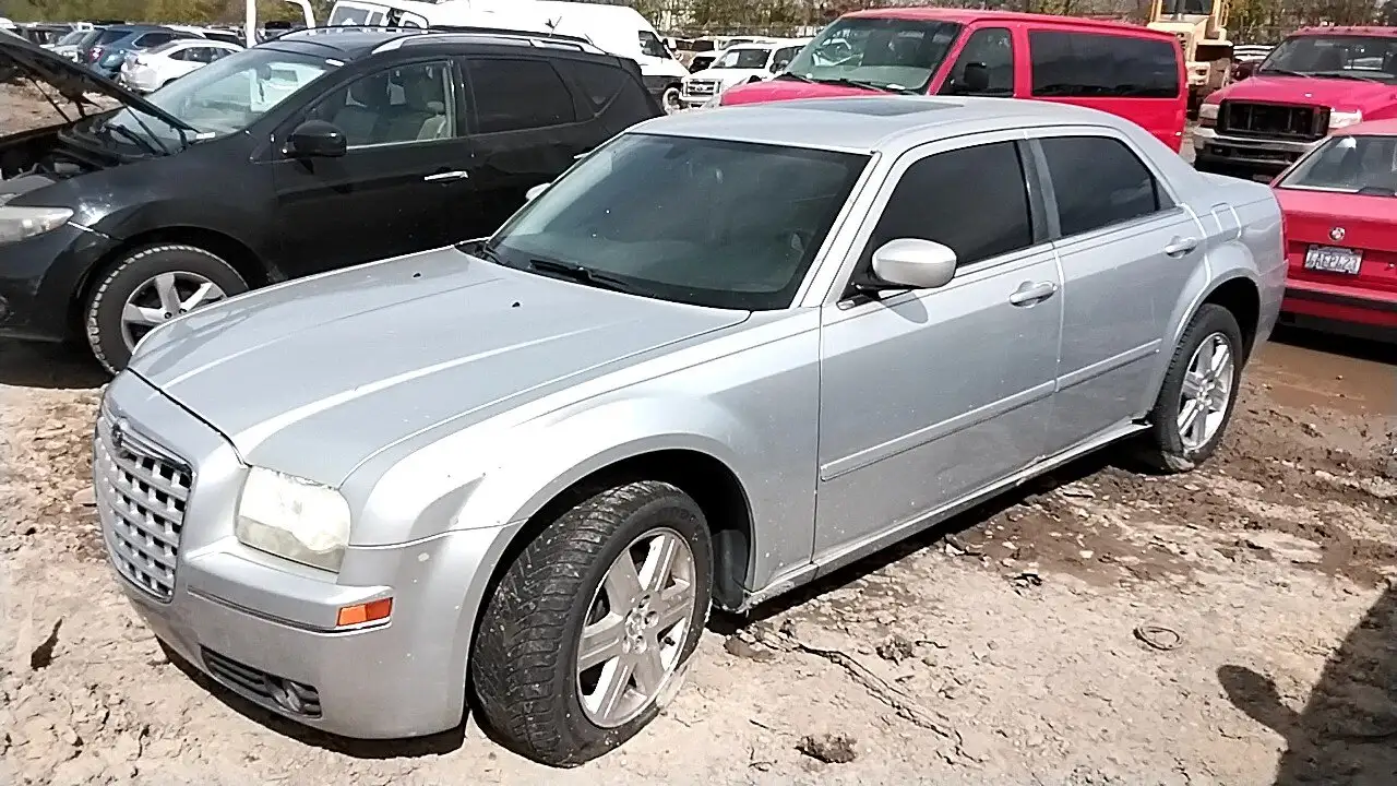 Photo of 2005 Chrysler 300