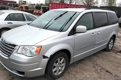 Photo of 2009 Chrysler Town & Country