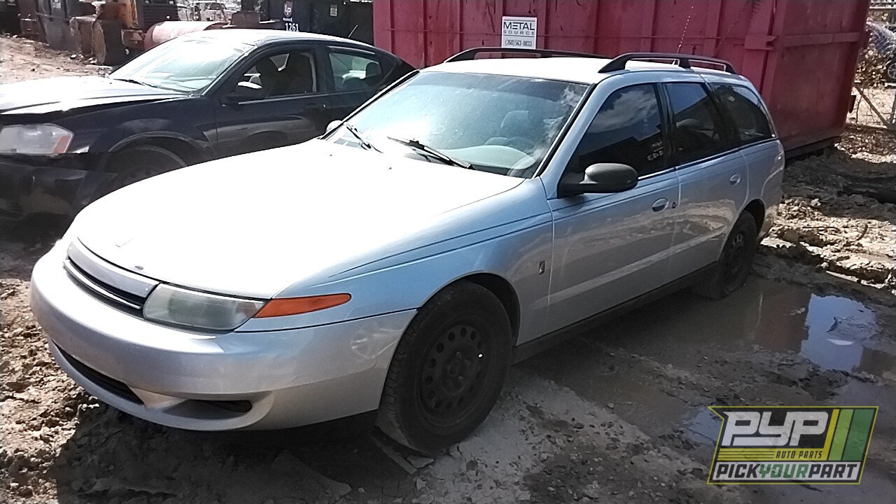 Photo of 2002 Saturn Lw200