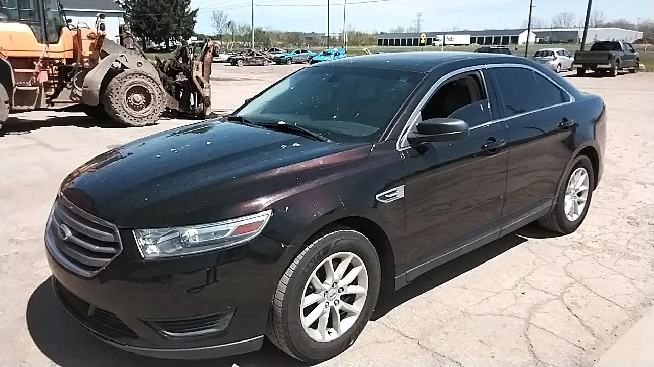 Photo of 2013 Ford Taurus