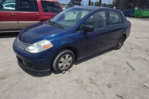 Photo of 2010 Nissan Versa