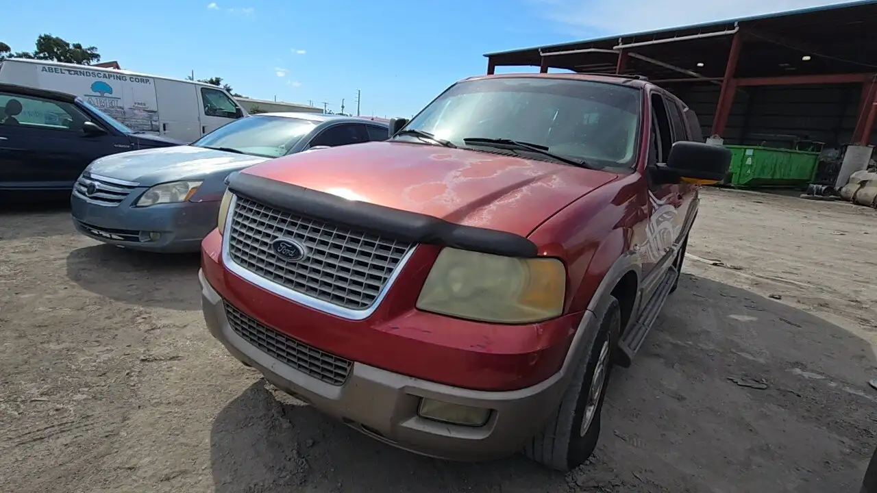 Photo of 2004 Ford Expedition
