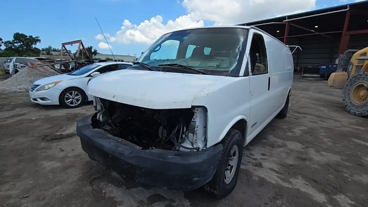 Photo of 2004 Chevrolet Express 2500