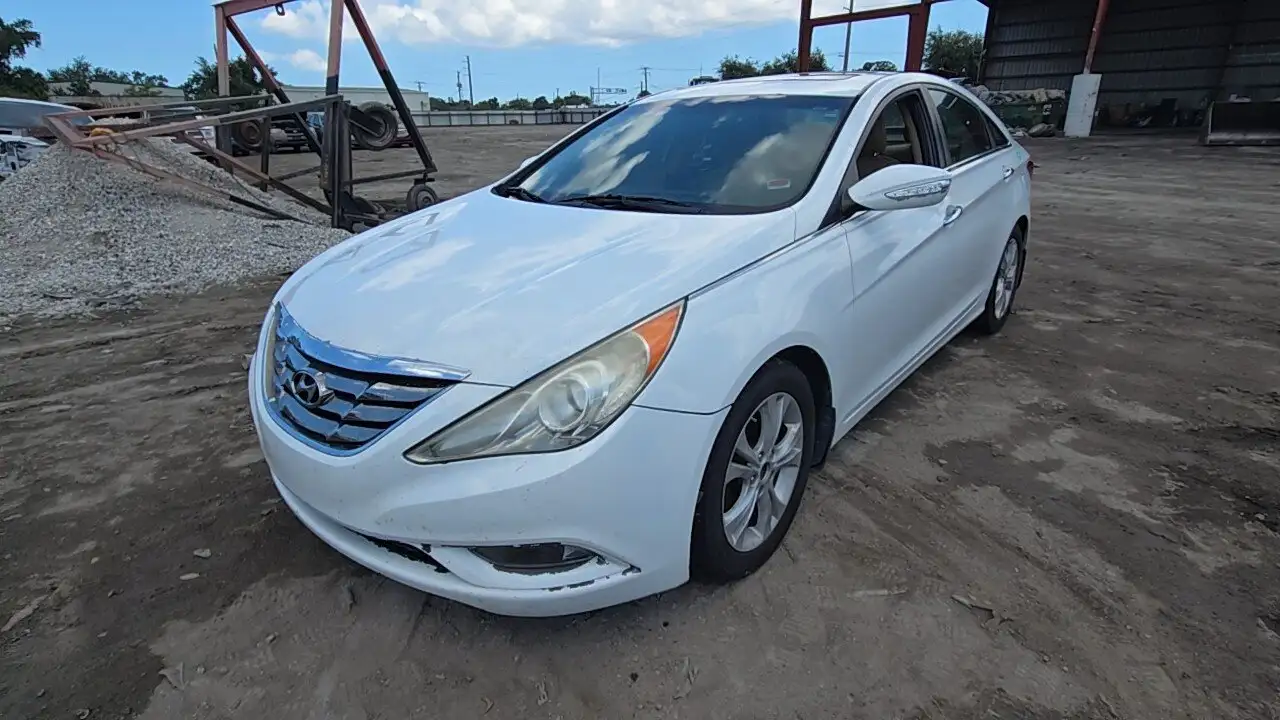 Photo of 2011 Hyundai Sonata