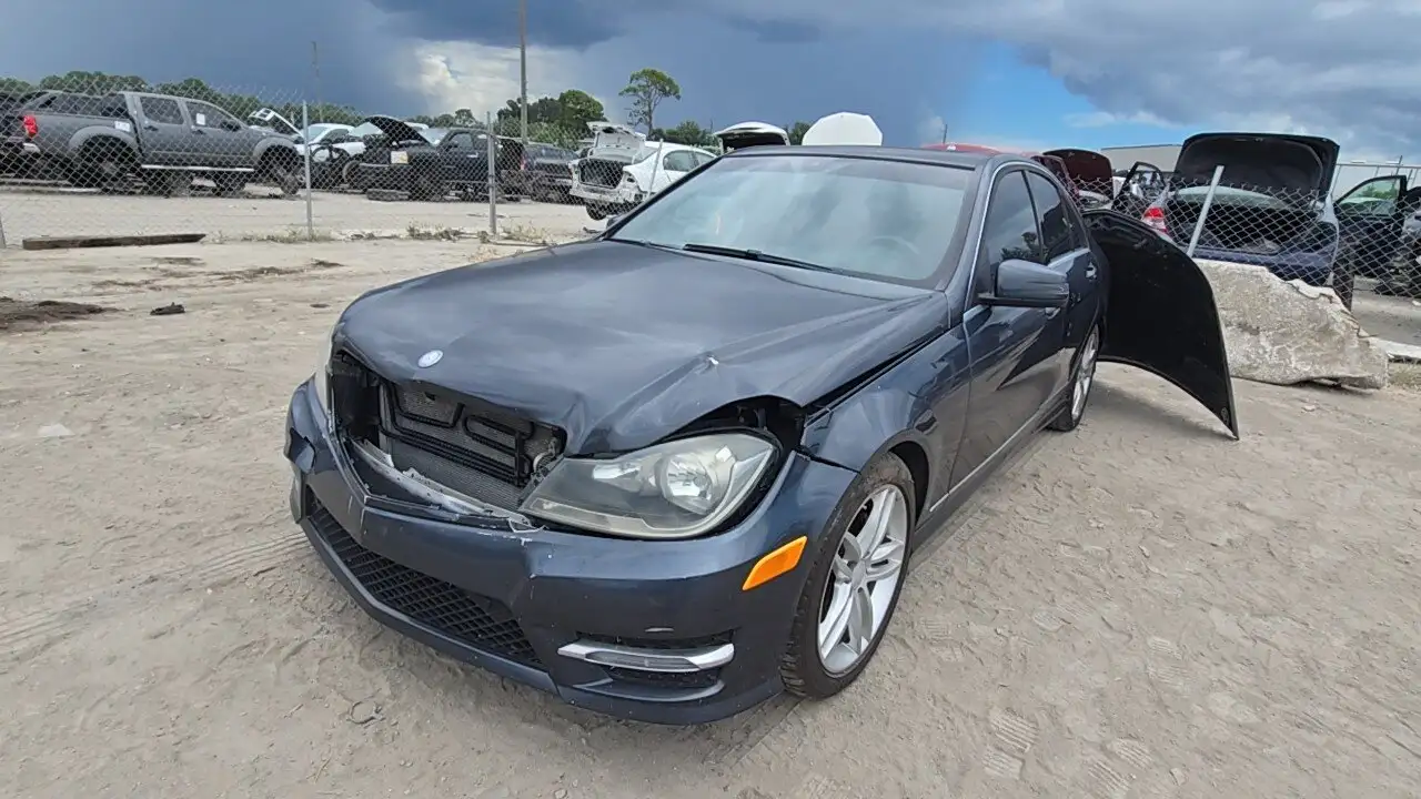 Photo of 2014 Mercedes-Benz C250