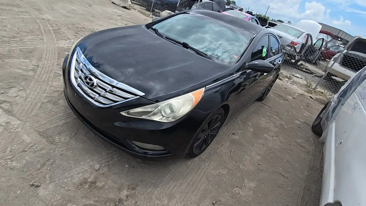 Photo of 2011 Hyundai Sonata
