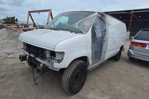 Photo of 2005 Ford E-250