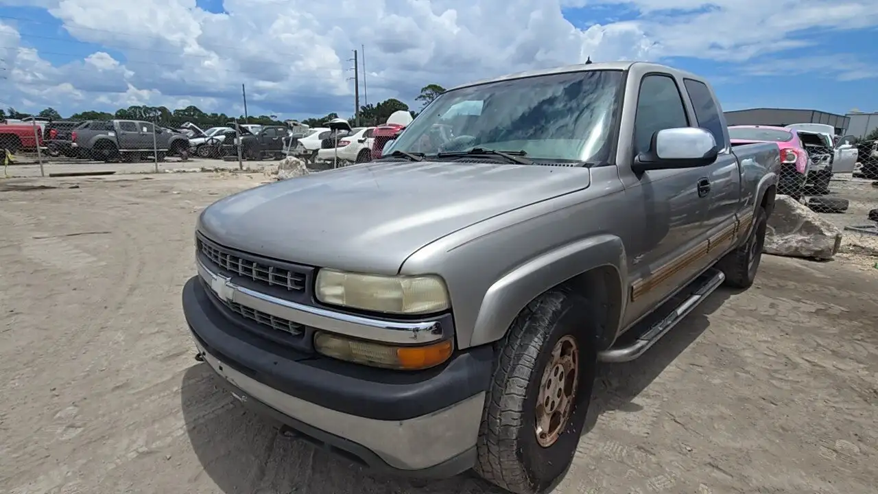 Photo of 2002 Chevrolet Silverado 1500