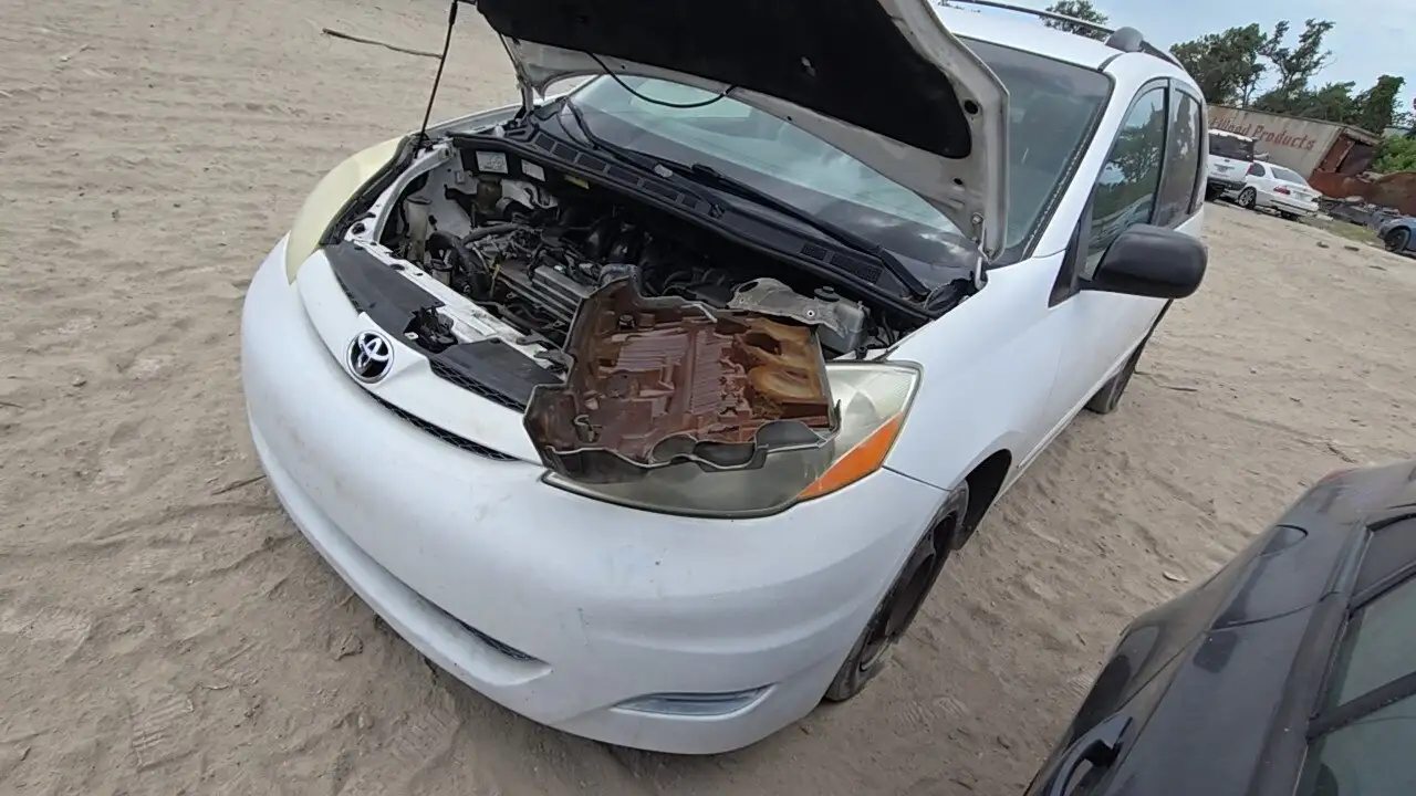 Photo of 2008 Toyota Sienna