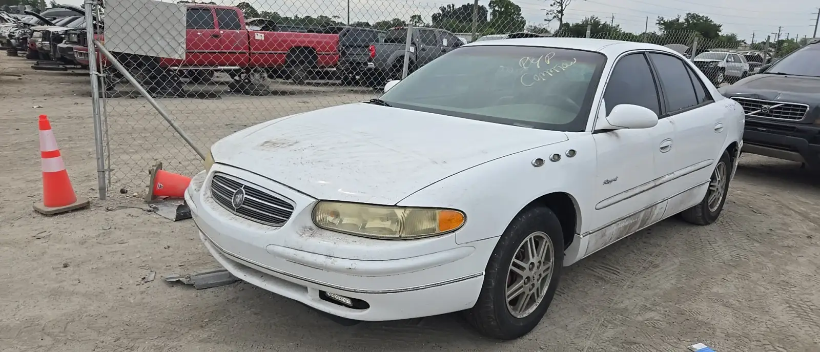 Photo of 1999 Buick Regal