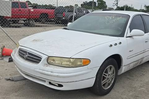 Photo of 1999 Buick Regal
