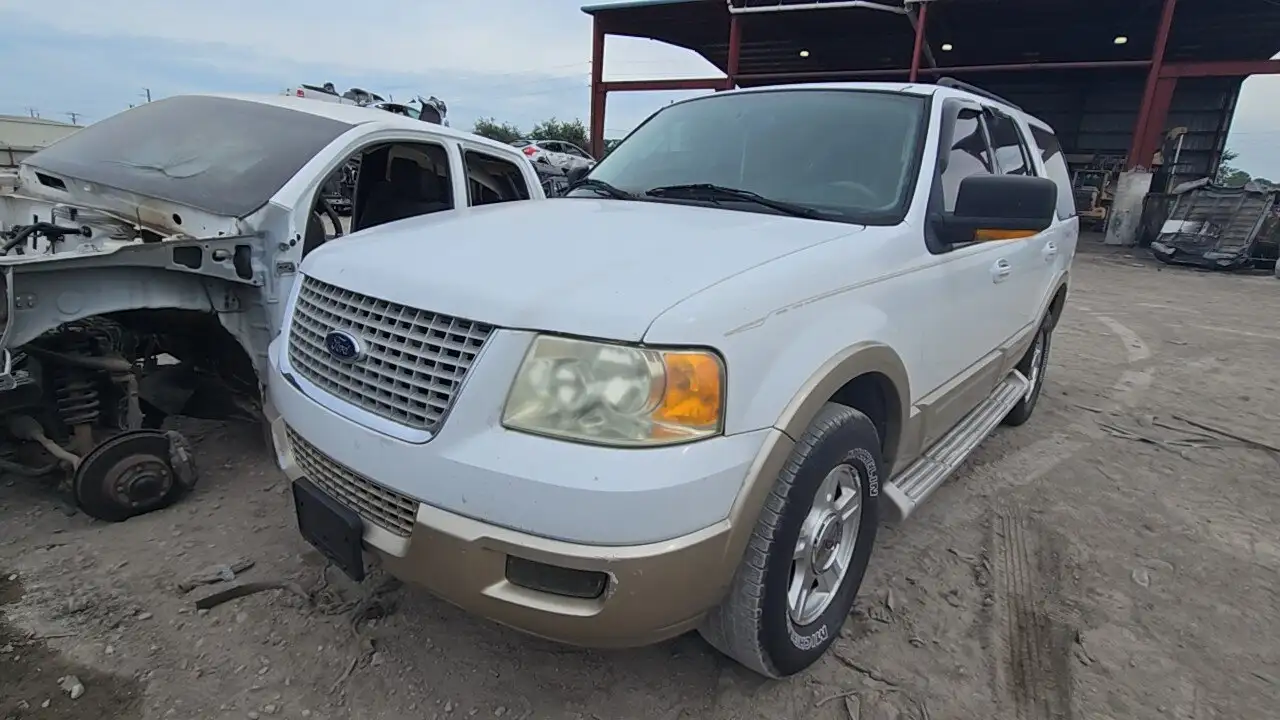Photo of 2006 Ford Expedition