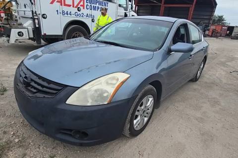 Photo of 2010 Nissan Altima