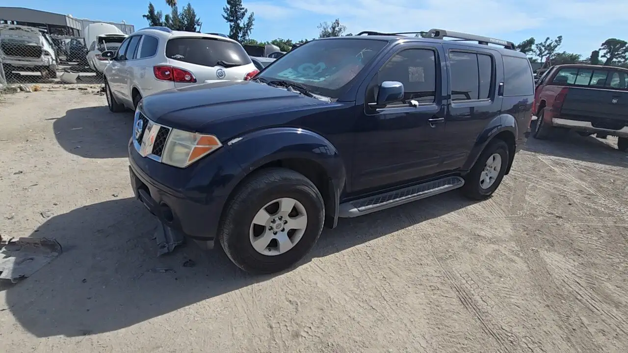 Photo of 2006 Nissan Pathfinder