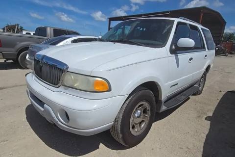 Photo of 2001 Lincoln Navigator