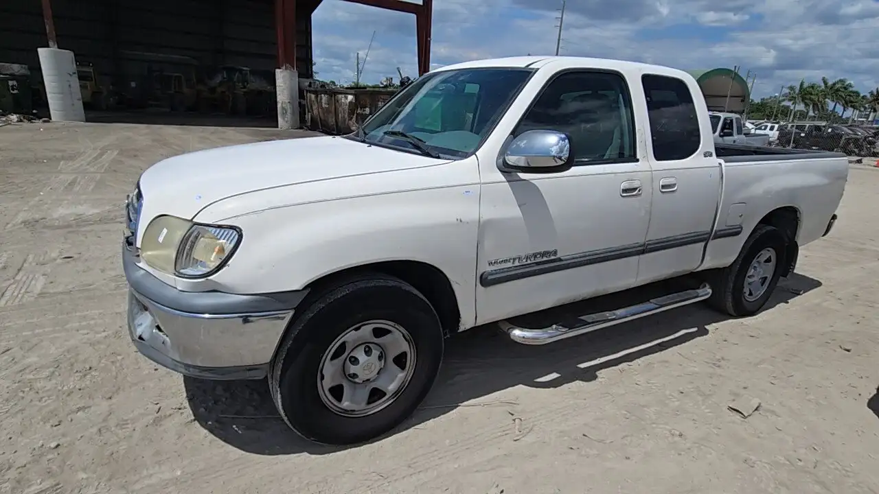 Photo of 2000 Toyota Tundra